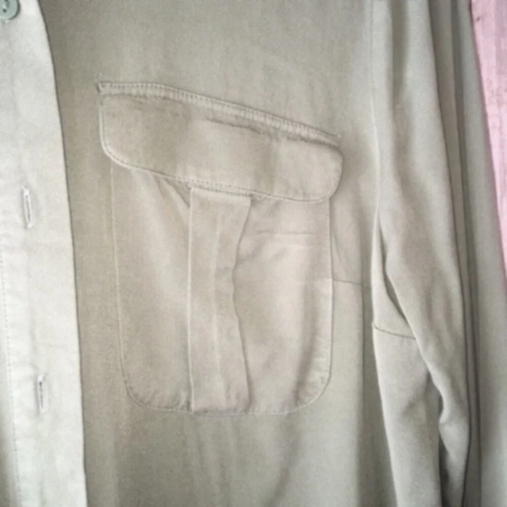 H&M Green Button Down - Picture 2 of 5